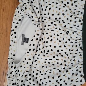 Suzy Shier White Textured Dress with Black and Gold Dot Print